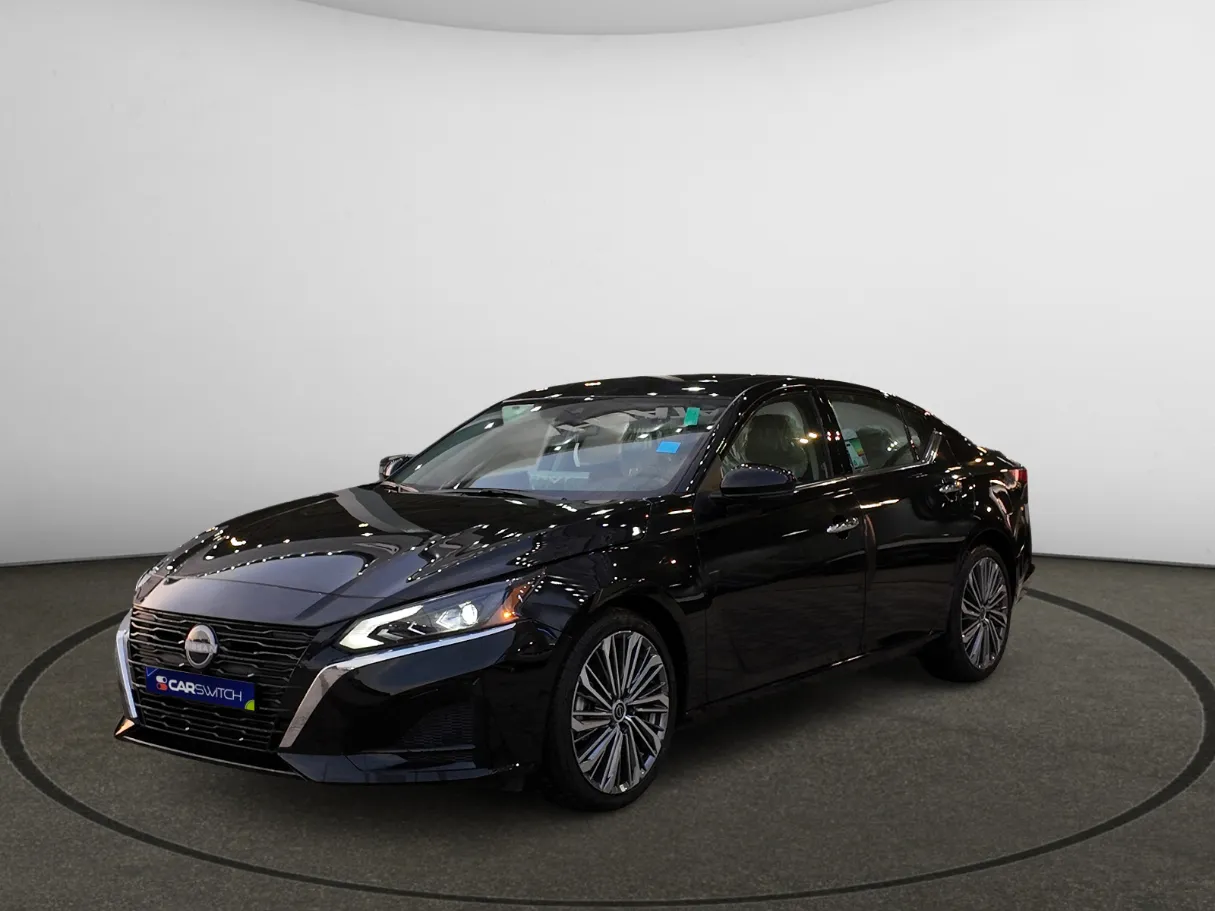 Nissan Altima SV (Mid)