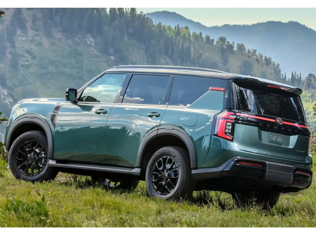 nissan armada IMAGE