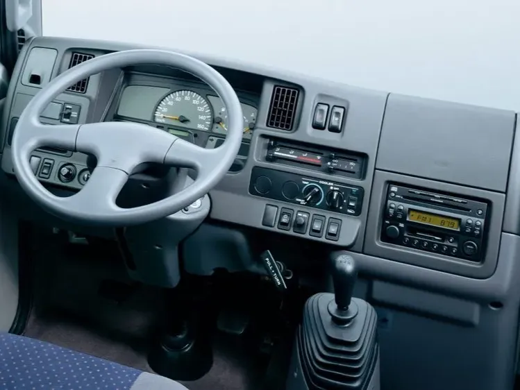 nissan civilian IMAGE