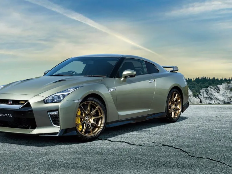 models.gt-r