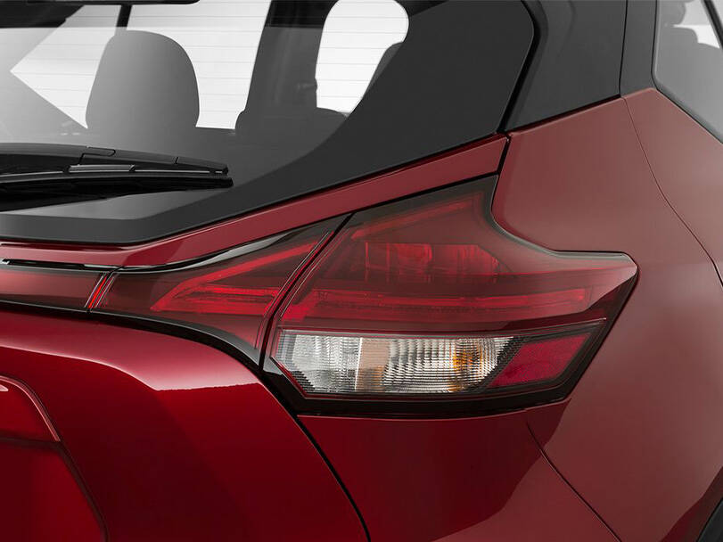 makes.nissan models.kicks IMAGE