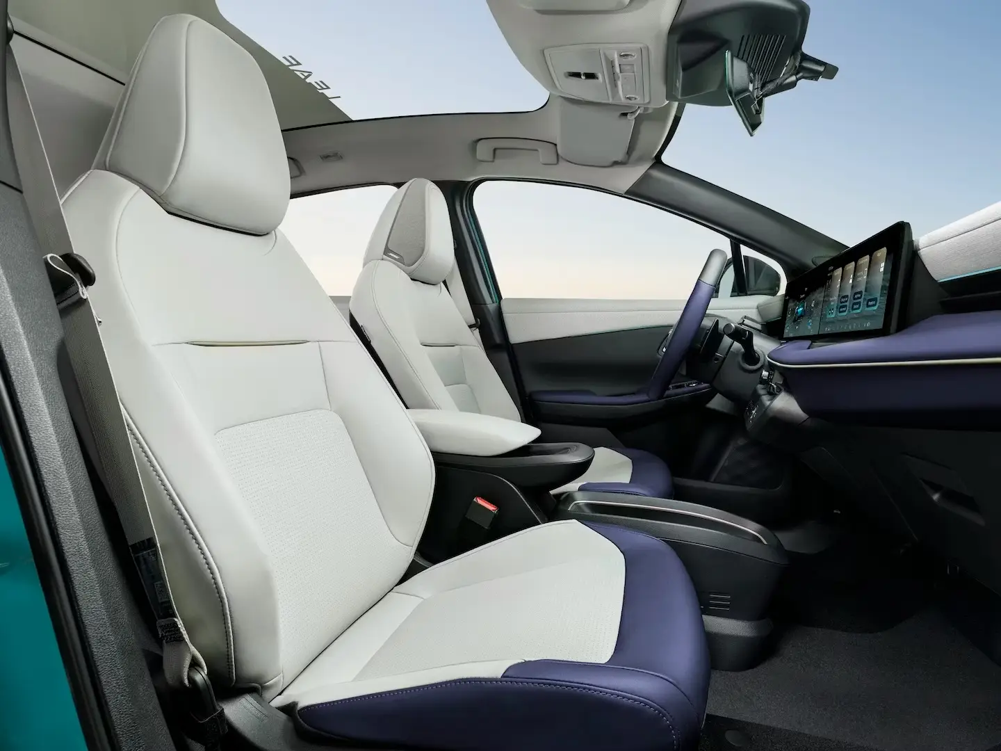 nissan leaf IMAGE