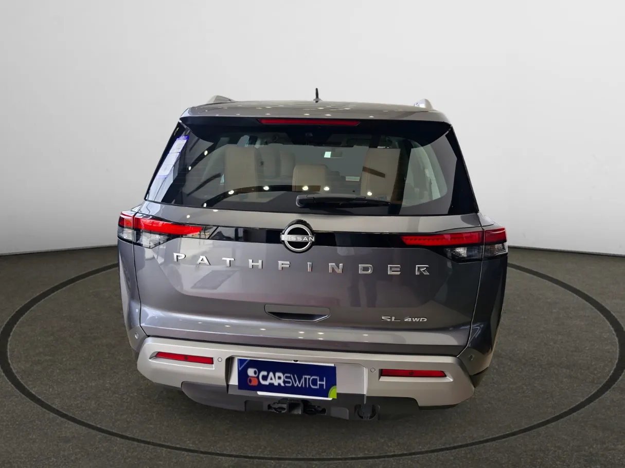 makes.nissan models.pathfinder IMAGE