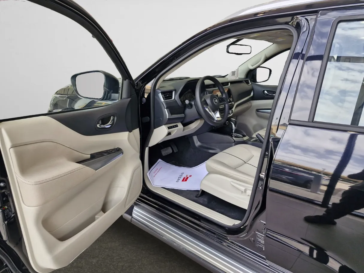 nissan xterra IMAGE
