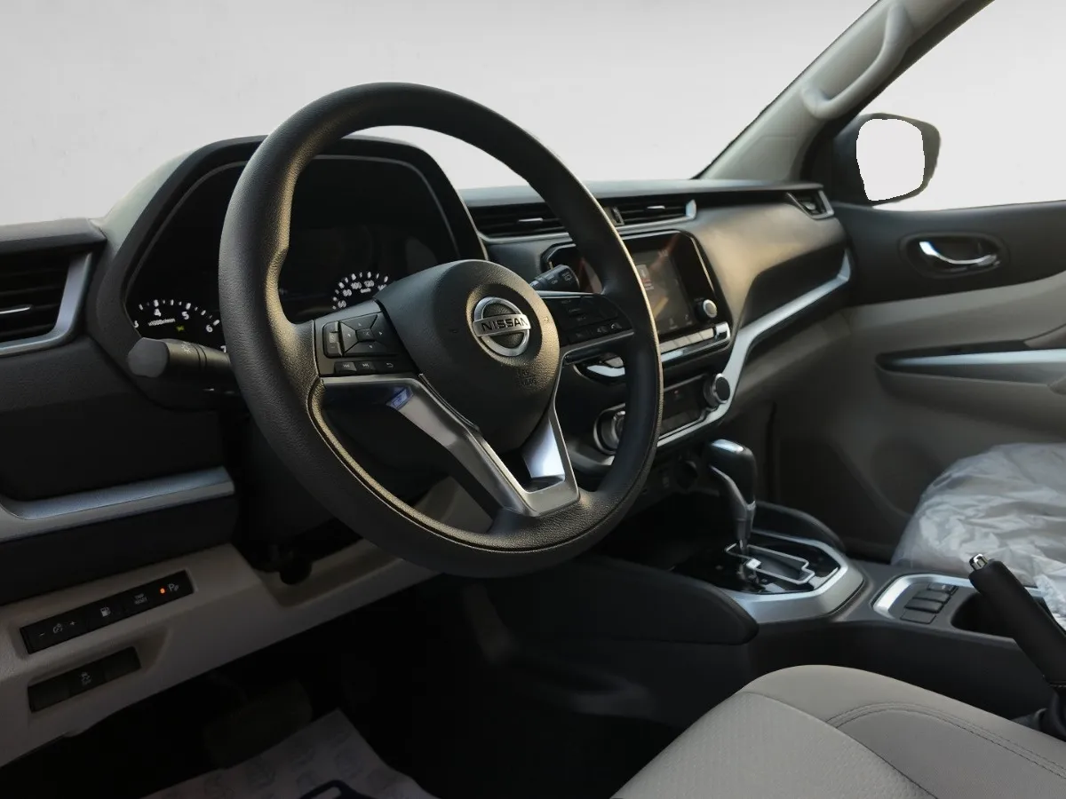 nissan xterra IMAGE