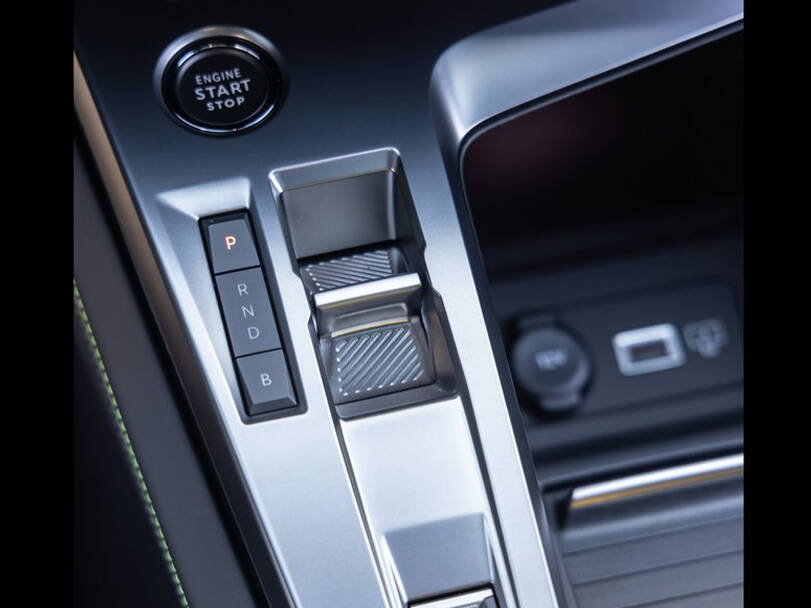 peugeot 408 IMAGE