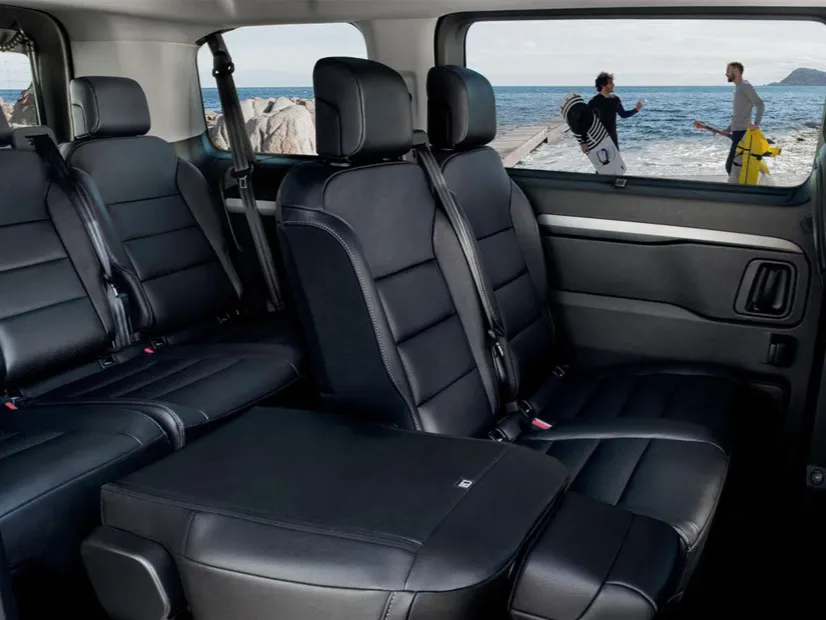 peugeot traveller IMAGE