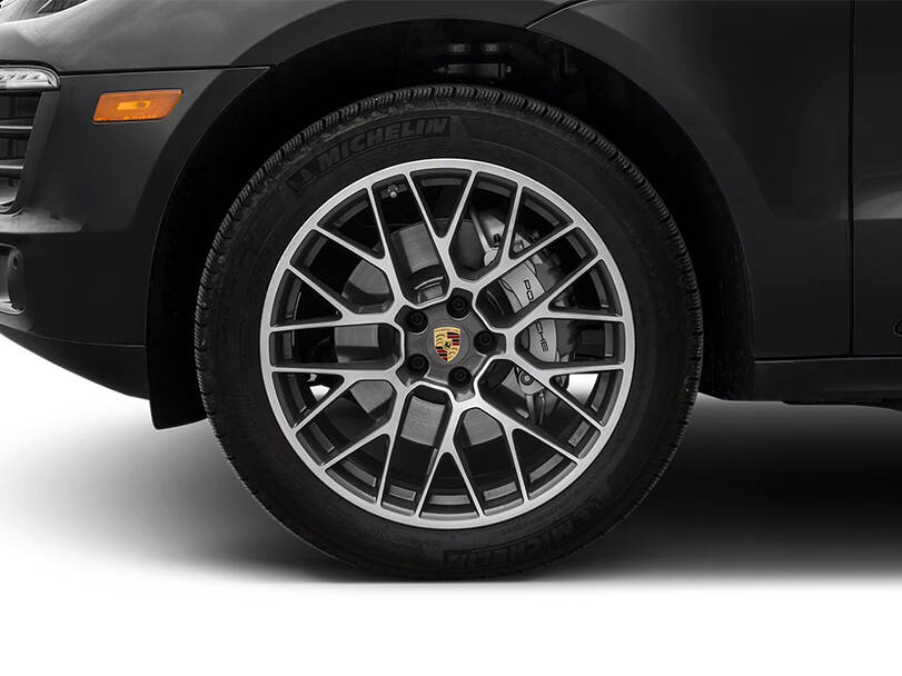 porsche macan IMAGE