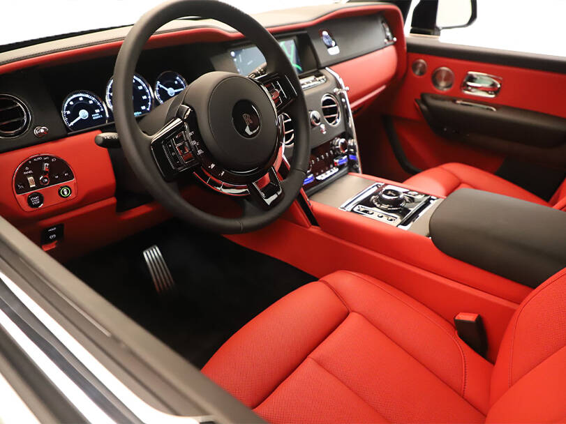 rolls-royce cullinan IMAGE