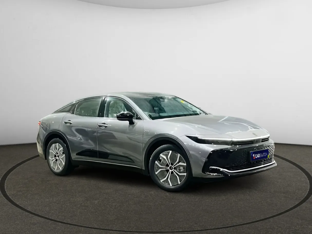 toyota crown IMAGE