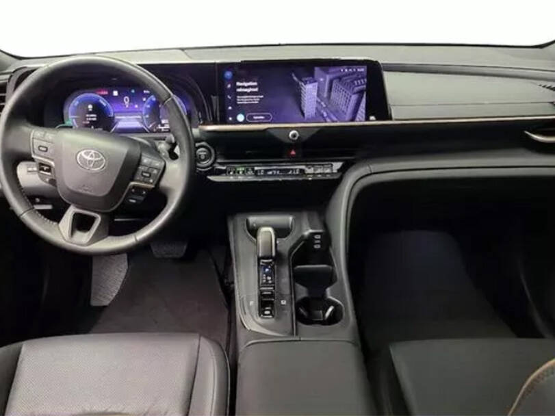 toyota crown IMAGE