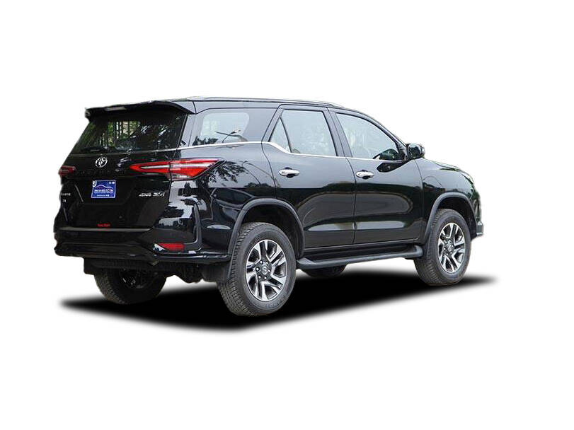 makes.toyota models.fortuner IMAGE