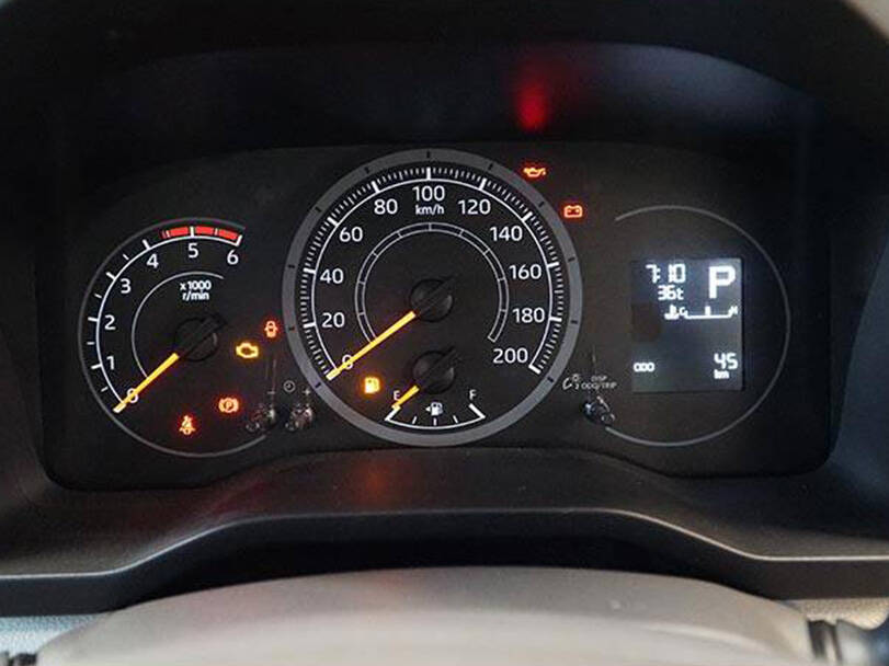 toyota hiace IMAGE