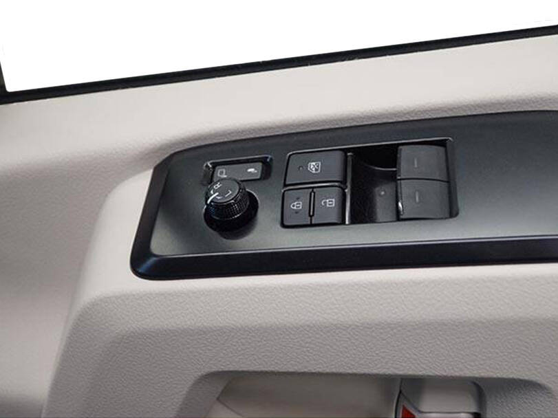toyota hiace IMAGE