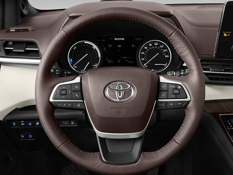 toyota sienna IMAGE
