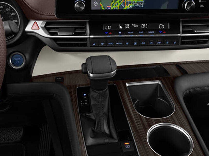 toyota sienna IMAGE