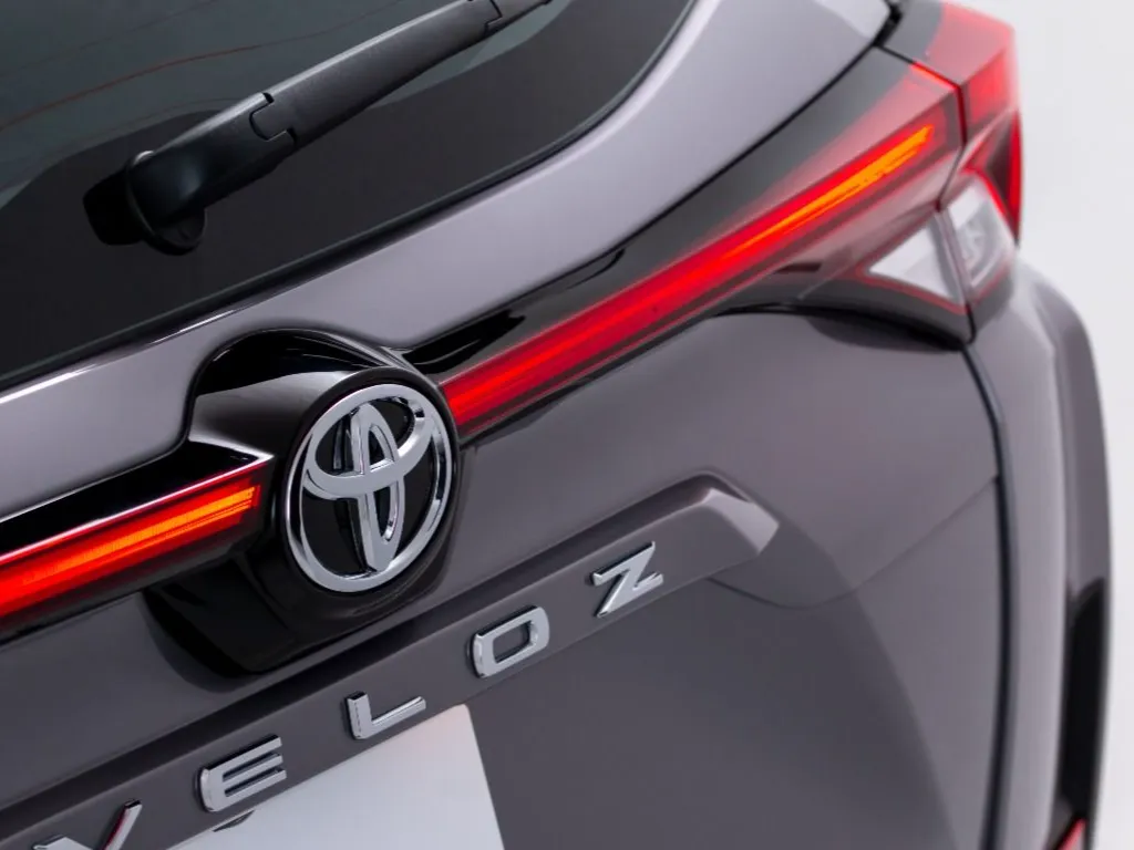 toyota veloz IMAGE
