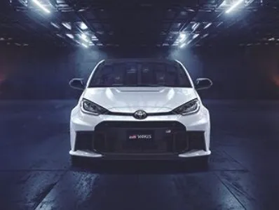 toyota yaris IMAGE
