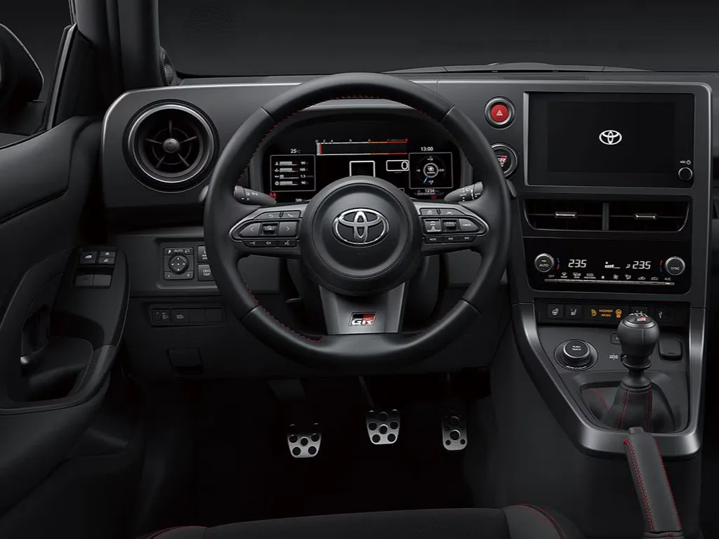toyota yaris IMAGE