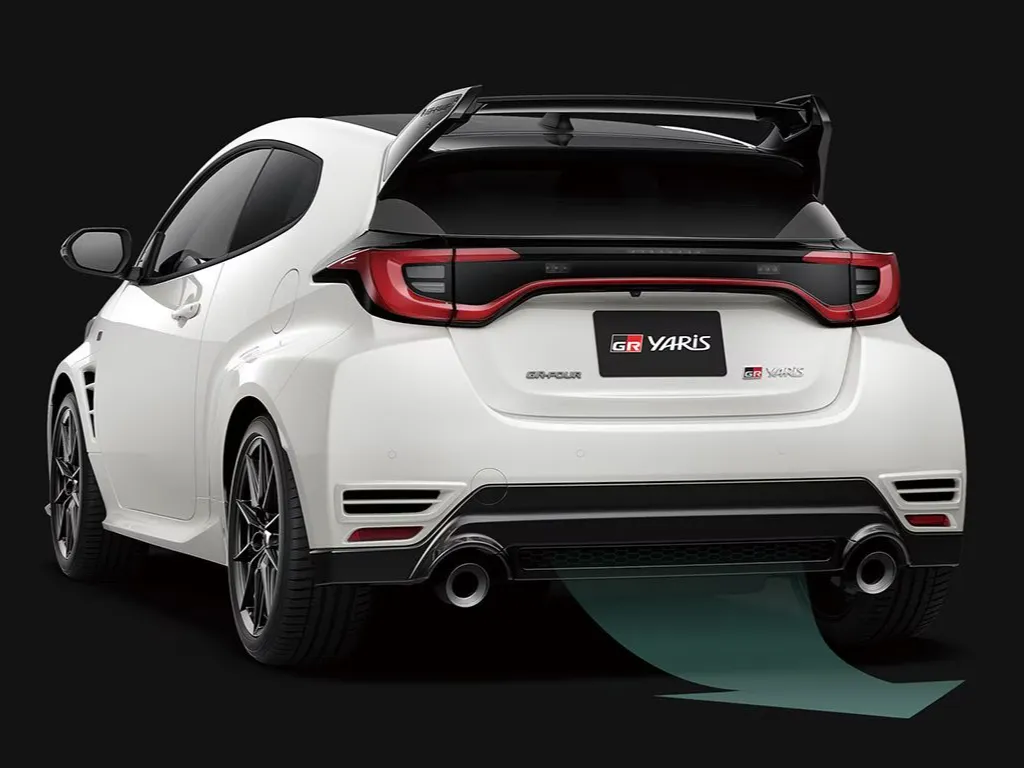 toyota yaris IMAGE