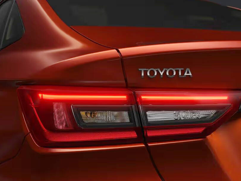 toyota yaris IMAGE