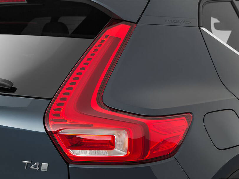 makes.volvo models.c40 IMAGE