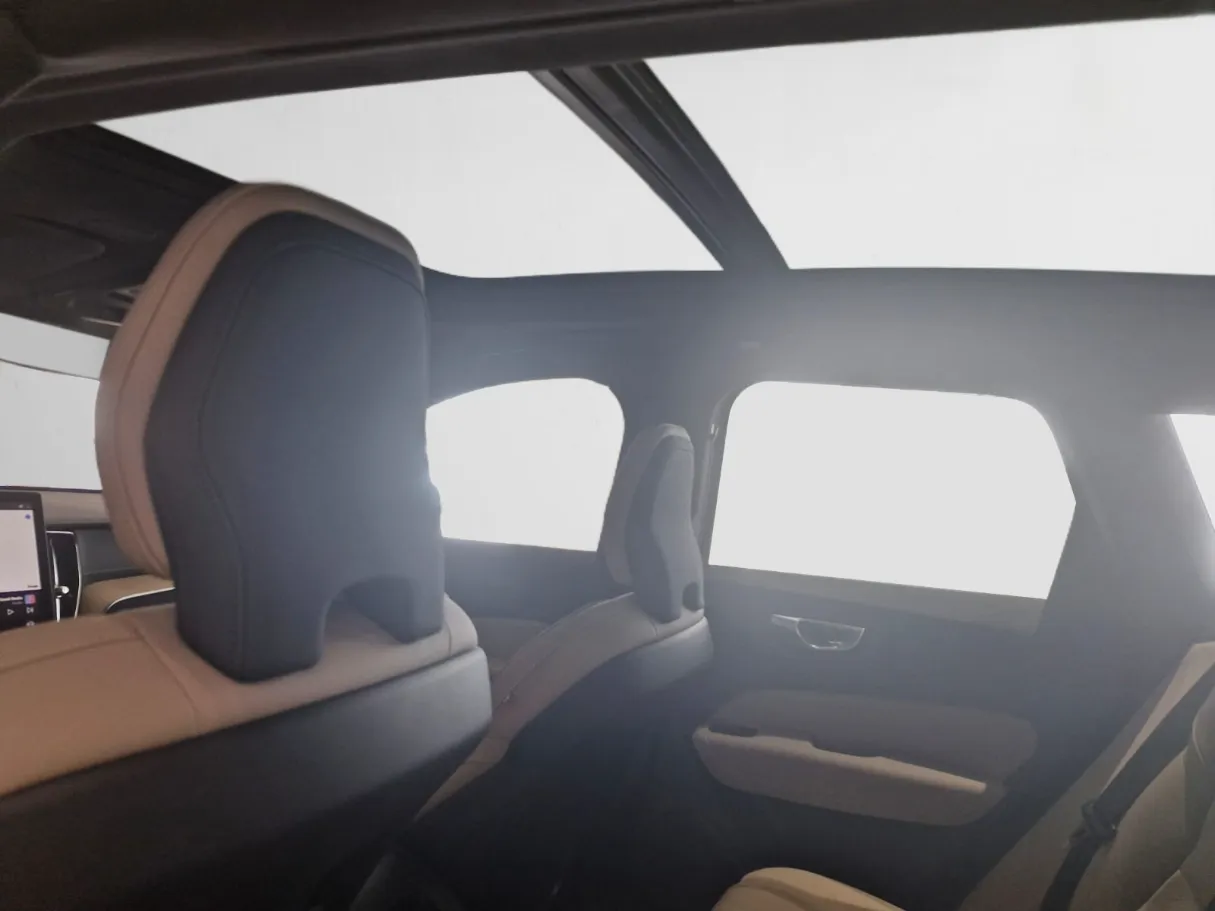 volvo xc60 IMAGE