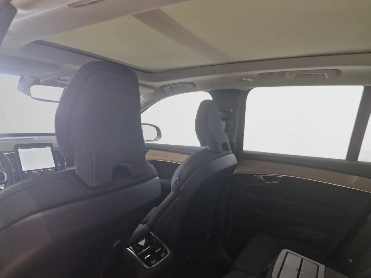 volvo xc90 IMAGE