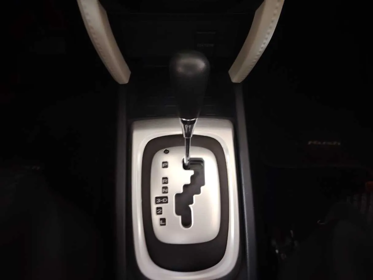 Car image 21