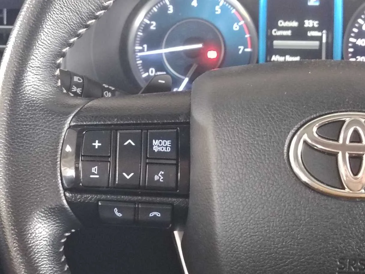 Car image 28
