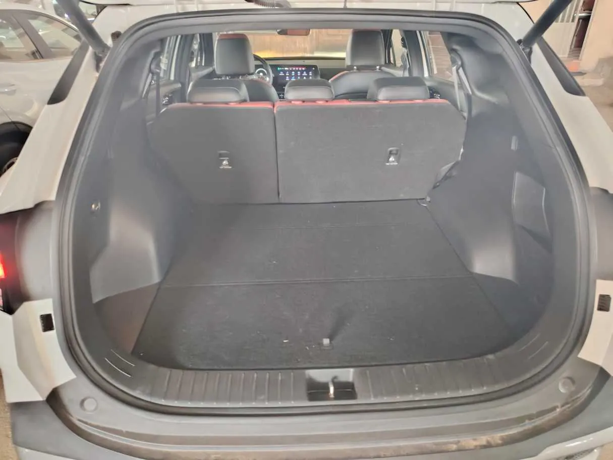 Car image 31