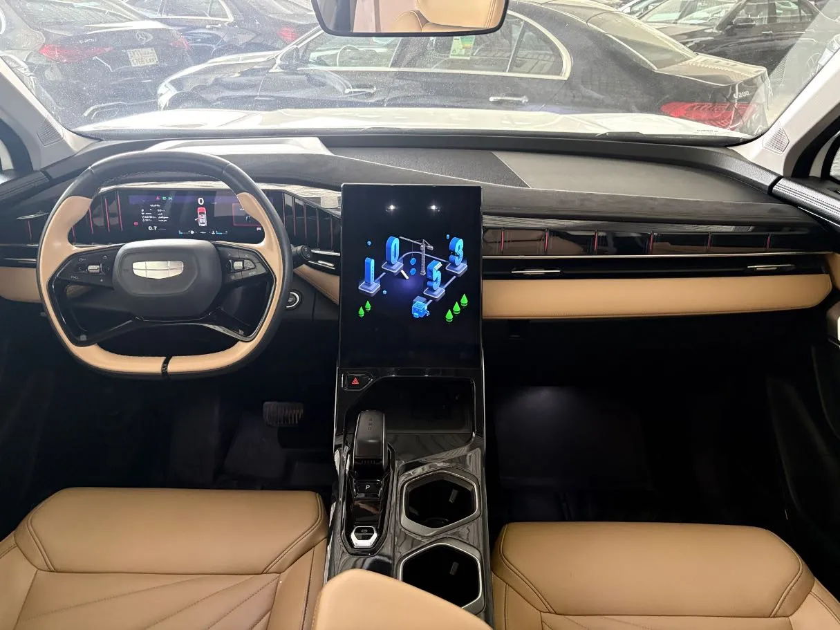 Car image 20