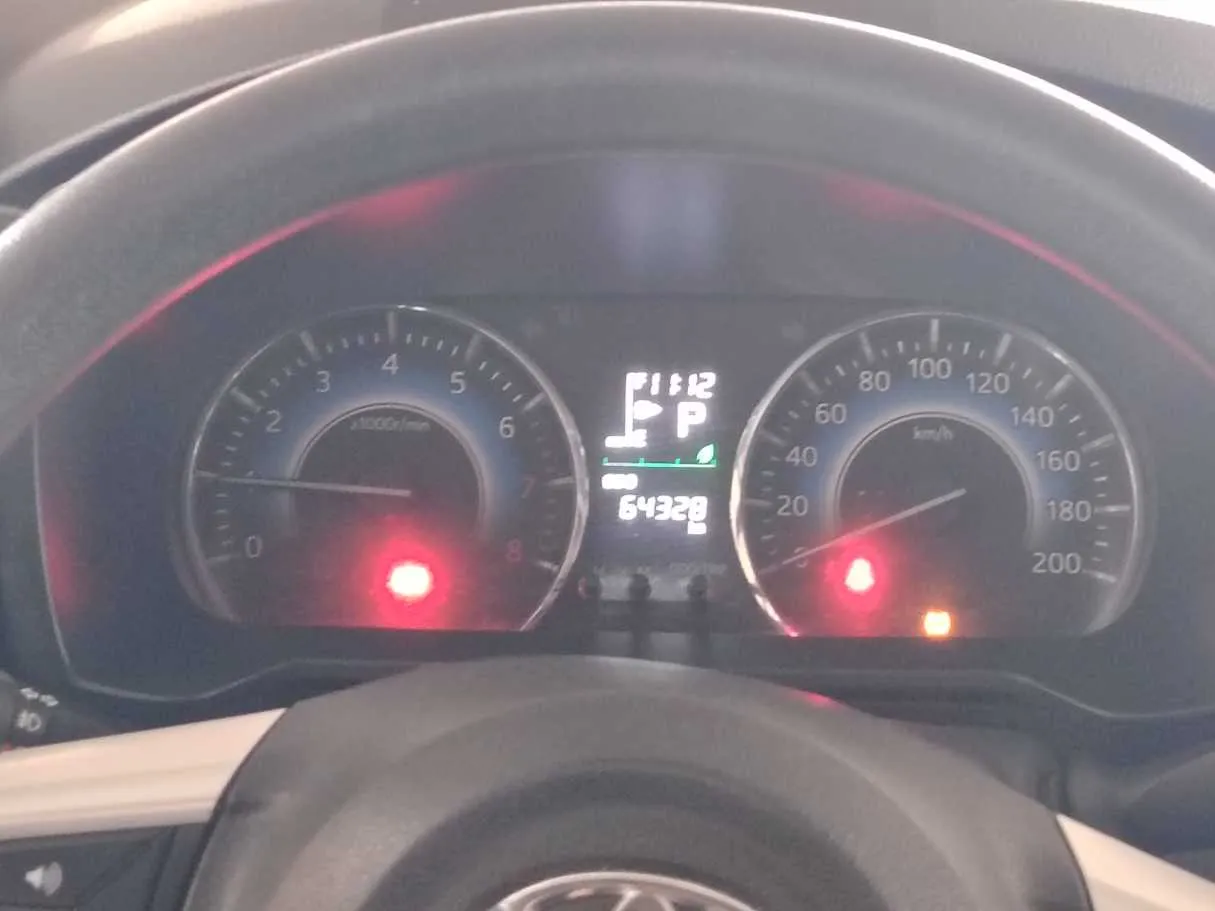 Car image 25