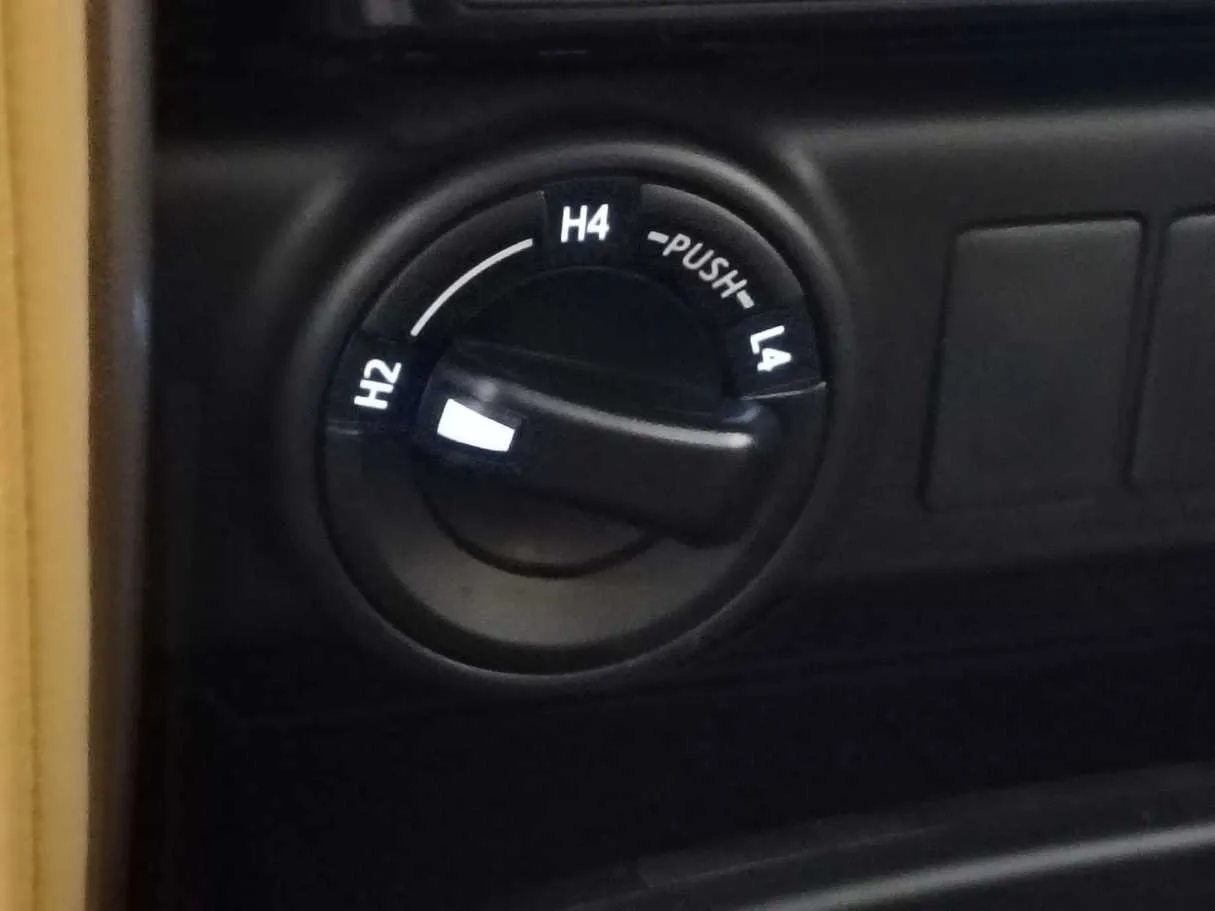 Car image 24