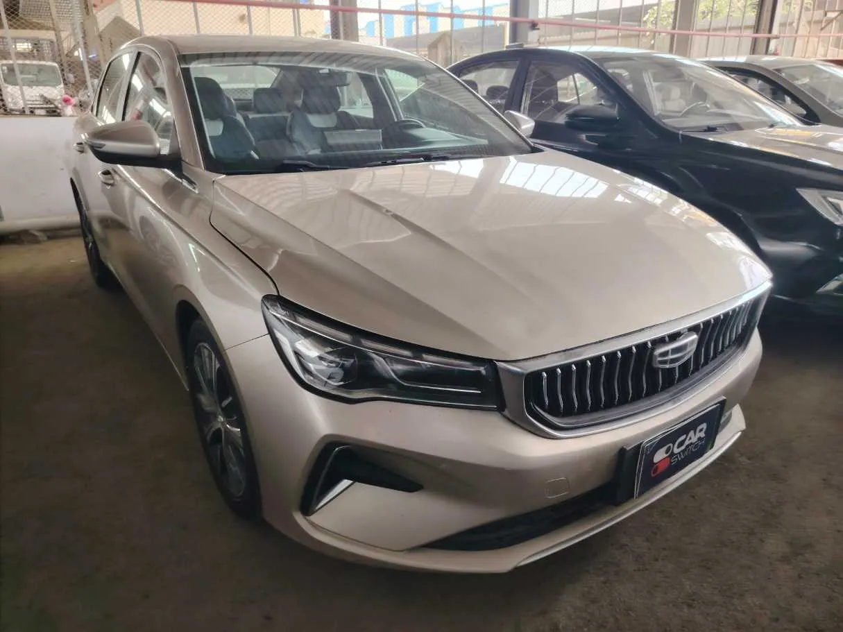Car image 3