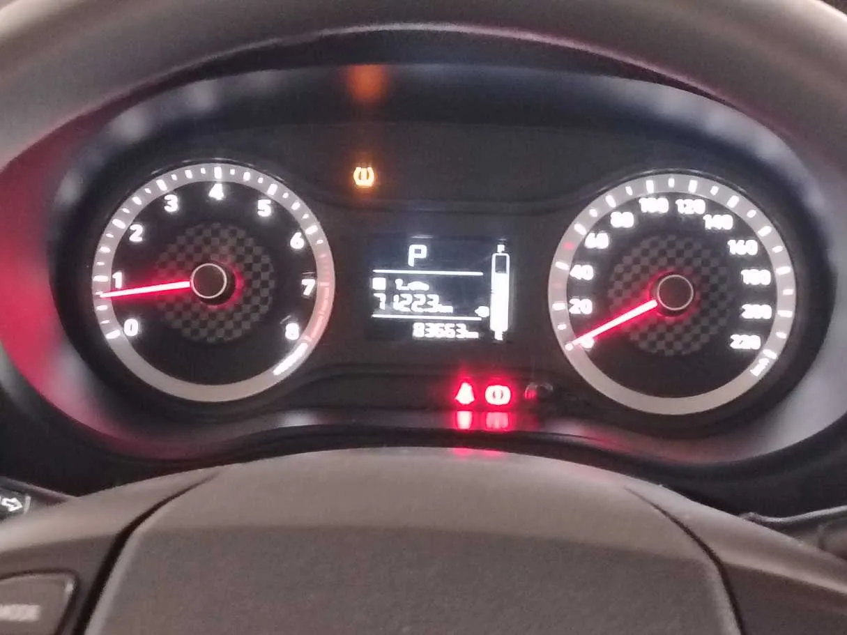 Car image 24