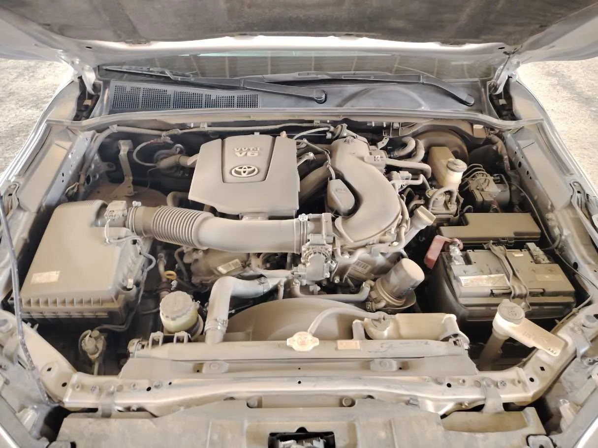 Car image 33