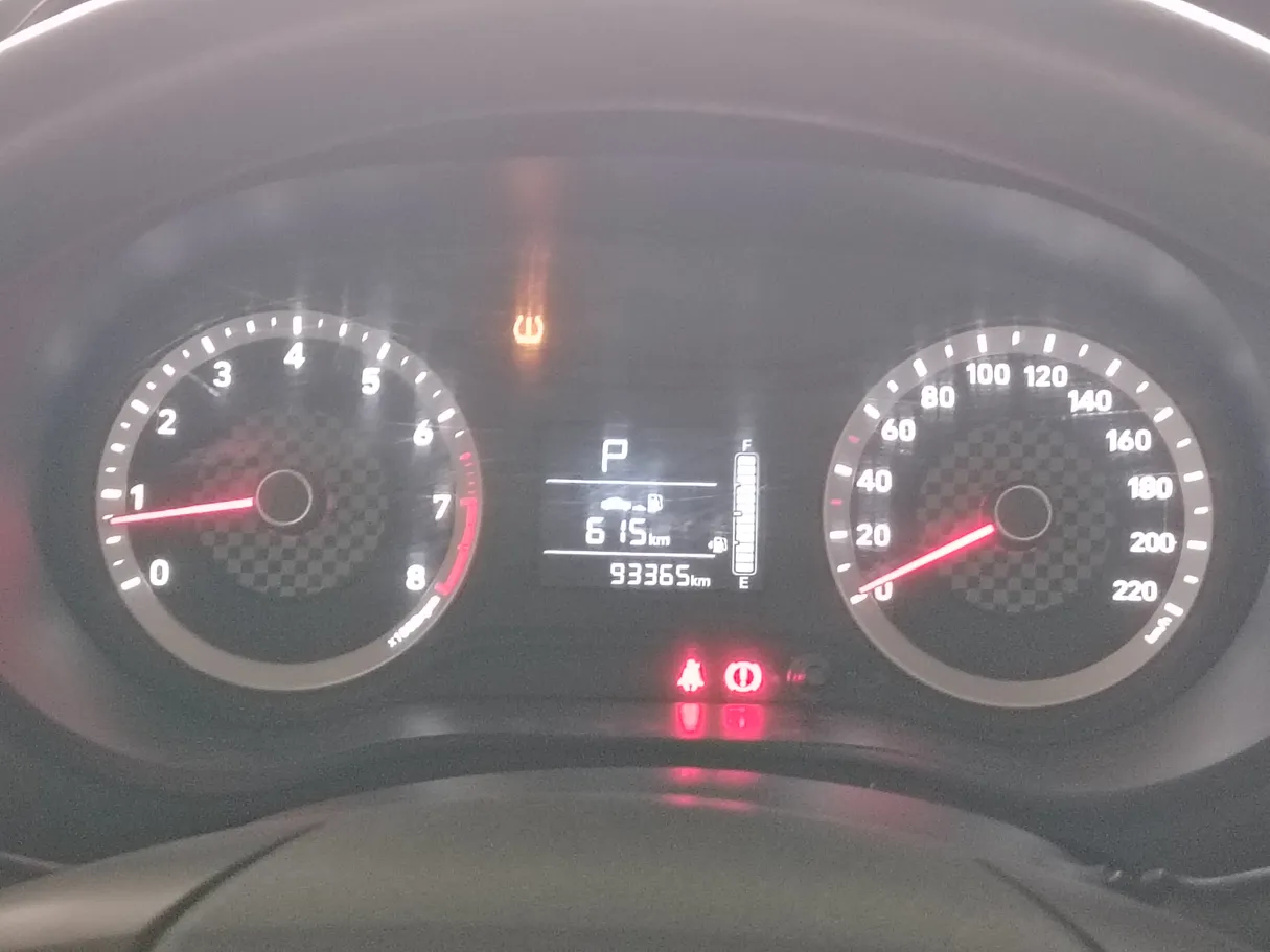 Car image 23