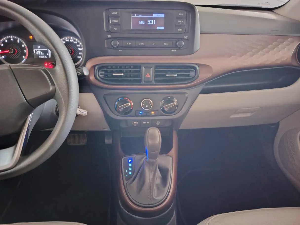 Car image 20