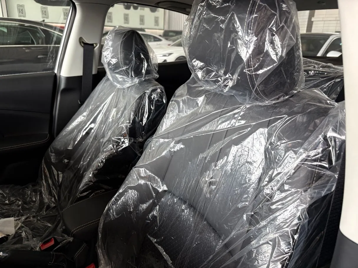 Car image 8