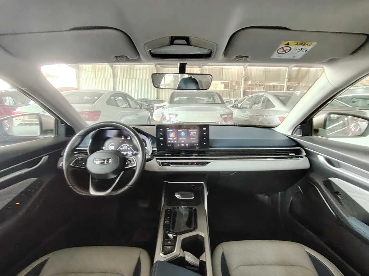 Car image 21