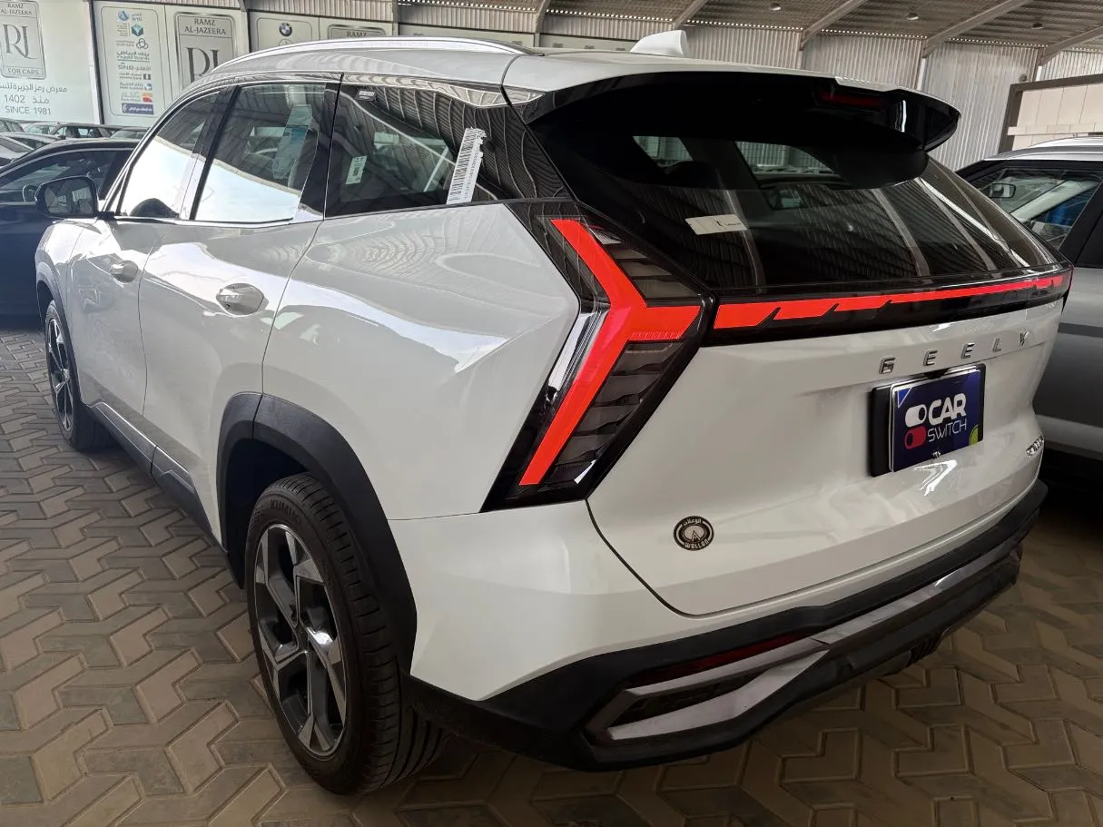 Car image 6