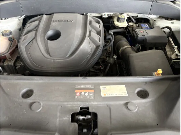 Car image 24