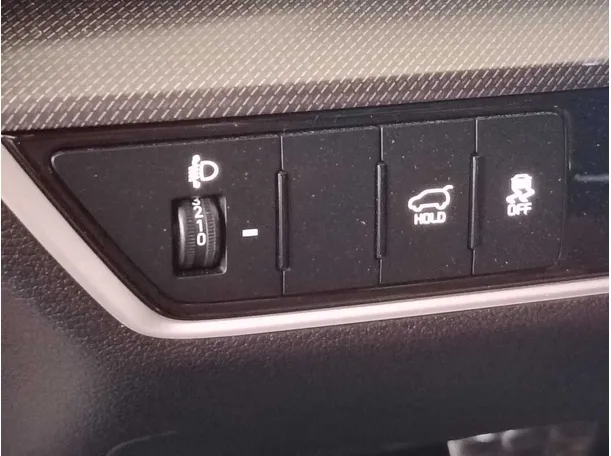 Car image 36