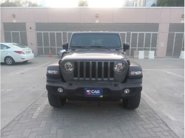 Car image 8