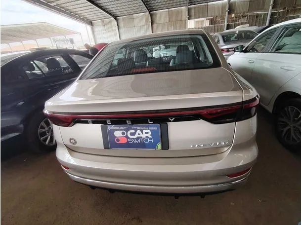 Car image 6