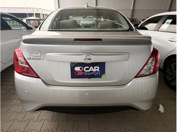 Car image 5