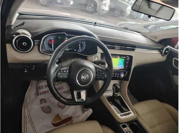 Car image 15