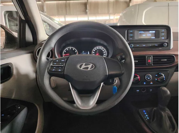Car image 21