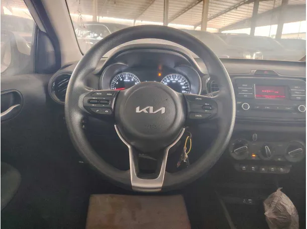 Car image 22